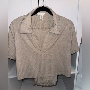 H&M maternity Women's Beige Collared Crop Top and skirt set